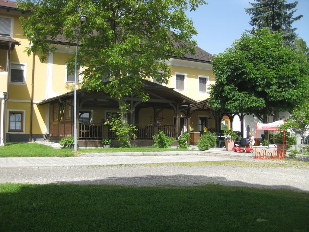 Отель Gasthof Muhr Wirt Z'Bierbaum Gampern Экстерьер фото